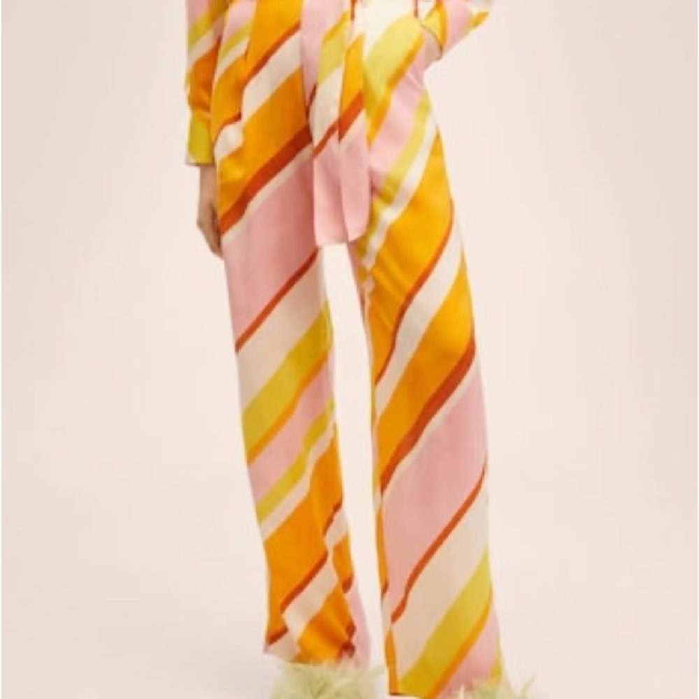 MANGO Regular Pleat-Front Pants 'Odilia' in Orange